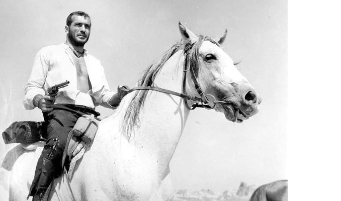 1968 - Antalya Altın Portakal Film Festivali, En İyi Erkek Oyuncu Ödülü, Ölüm Tarlası ile ilgili görsel sonucu