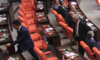 Erdoğan geldi Deniz Baykal TBMM'yi terk etti
