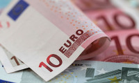 Euro sert geriledi