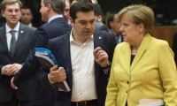 Merkel anlaşmadan memnun