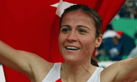 Süreyya Ayhan 'devlet sporcusu' olmak istiyor