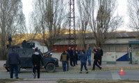 Tunceli'de zırhlı araç devrildi: 2 polis yaralı