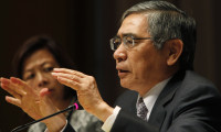 BOJ/Kuroda: Para politikası kuru hedeflemiyor