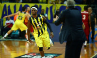 Fenerbahçe Arena'da Galatasaray'ı ezdi geçti