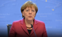 Merkel'den Sözde Ermeni Soykırımı kararı için ilk açıklama