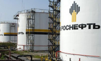 Rosneft'in ilk çeyrek kârı yüzde 75 düştü