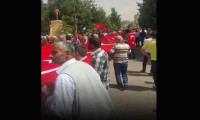 Midyat'ta halk Türk bayraklarıyla sokağa döküldü