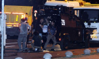 İBB önünde polis ve asker çatıştı