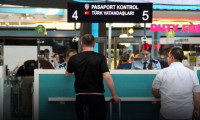 Havalimanlarında yeşil ve gri pasaportlara sıkı takip