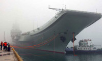 Çin'in uçak gemisi Tayvan Boğazı'na girdi
