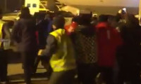 Barbaros Şansal'a havalimanında saldırı
