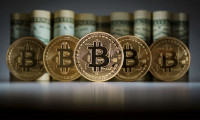 Bitcoin'de yatırımcıların başı döndü!