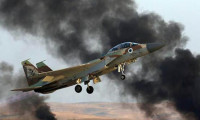 İsrail uçakları vurdu, Suriye karşılık verdi