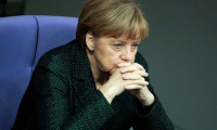 Angela Merkel'e istifa çağrısı