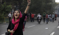 İran karıştı! Gösteriler farklı şehirlere yayılıyor