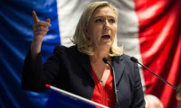 Le Pen'e gece yarısına kadar mühlet