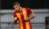 Podolski Galatasaray'dan ayrıldı