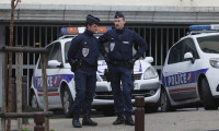 Le Pen’in partisine polis baskını