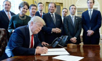 Trump, yeni regülasyon kararnamesini imzaladı
