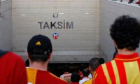 Galatasaraylılar nedeniyle metro ulaşıma kapandı