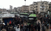 Yüzlerce kişi yollara döküldü... Humus'ta tahliyeler başladı