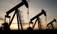 ABD stok verisi sonrası petrol kayıpları sürüyor