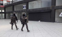 Lüks siteye polis baskını