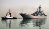Karadeniz'de Rus savaş gemisiyle yük gemisi çarpıştı