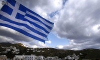 Yunanistan'da yeni kemer sıkma önlemlerine onay çıktı