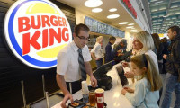 Burger King kralı sinirlendirdi