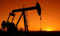 Petrol, ABD'deki özel sektör stok artışıyla yeniden düştü