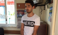 'Hero' tişörtüyle geldi tutuklandı