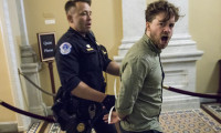 ABD'de protestocu Senato binasına girdi