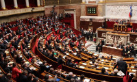 Fransa'da milletvekillerine 'akraba' yasağı