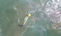 Dron iki genci boğulmaktan kurtardı