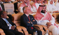 Riyad'daki konferans boykot kararlarının gölgesinde başladı