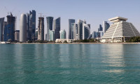 Katar, Suudi Arabistan'a bakan gönderdi