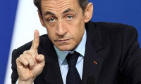 Kuzen Kaddafi, Sarkozy iddialarını doğruladı