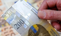 İsviçre Frangı euroya karşı değerli!