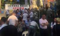 Akşener’in evinin önünde nöbet tutuyorlar