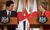 Abe: İngiltere ve AB anlaşmasız Brexit'ten kaçınmalı