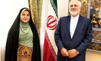 Dışişleri Bakanı Zarif'in kadın büyükelçi ile fotoğrafı İran'ı karıştırdı