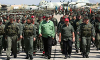 Maduro'ya kilise ve ordu desteği