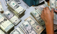 Bloomberg'ten 'Kamu bankaları 1 milyar dolar sattı' iddiası