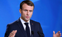 Macron emeklilik reformunda geri adım atacak mı