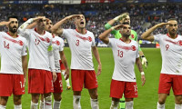 UEFA'dan Milli Takım'a asker selamı cezası