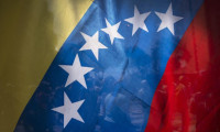 Venezuela'da ordu halka ateş açtı: 2 ölü