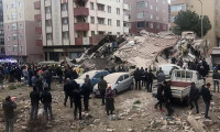 Kartal'da 8 katlı bina çöktü