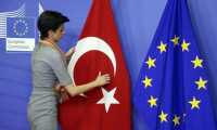 AP, Türkiye ile müzakerelerin askıya alınmasını öneren raporu kabul etti