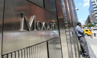 Moody's, Yunanistan'ın kredi notunu yükseltti